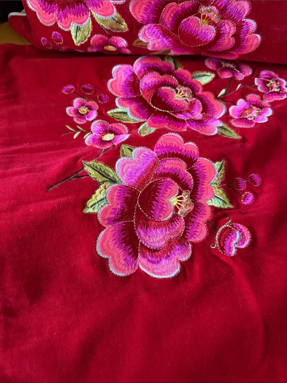 pip studio luxurious red